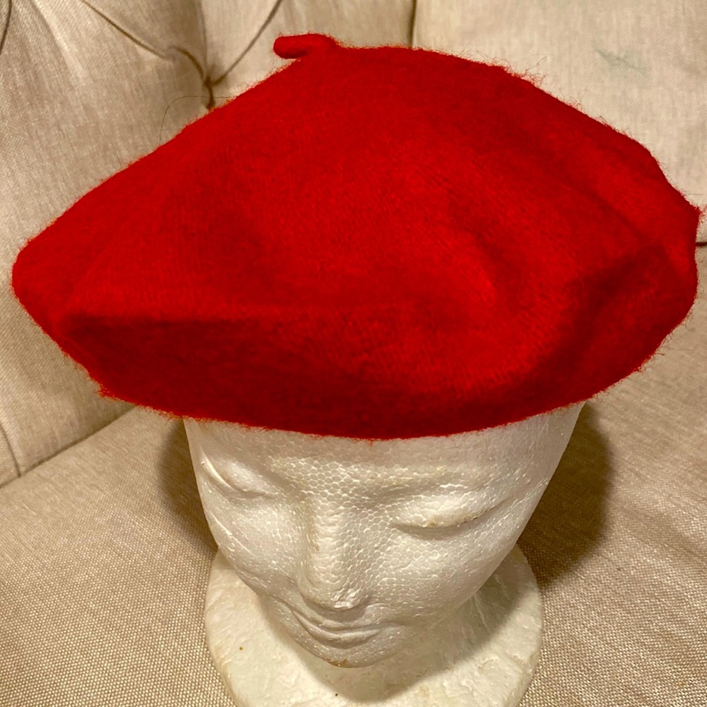 RED BERET one size fits all no tags wool blend New
